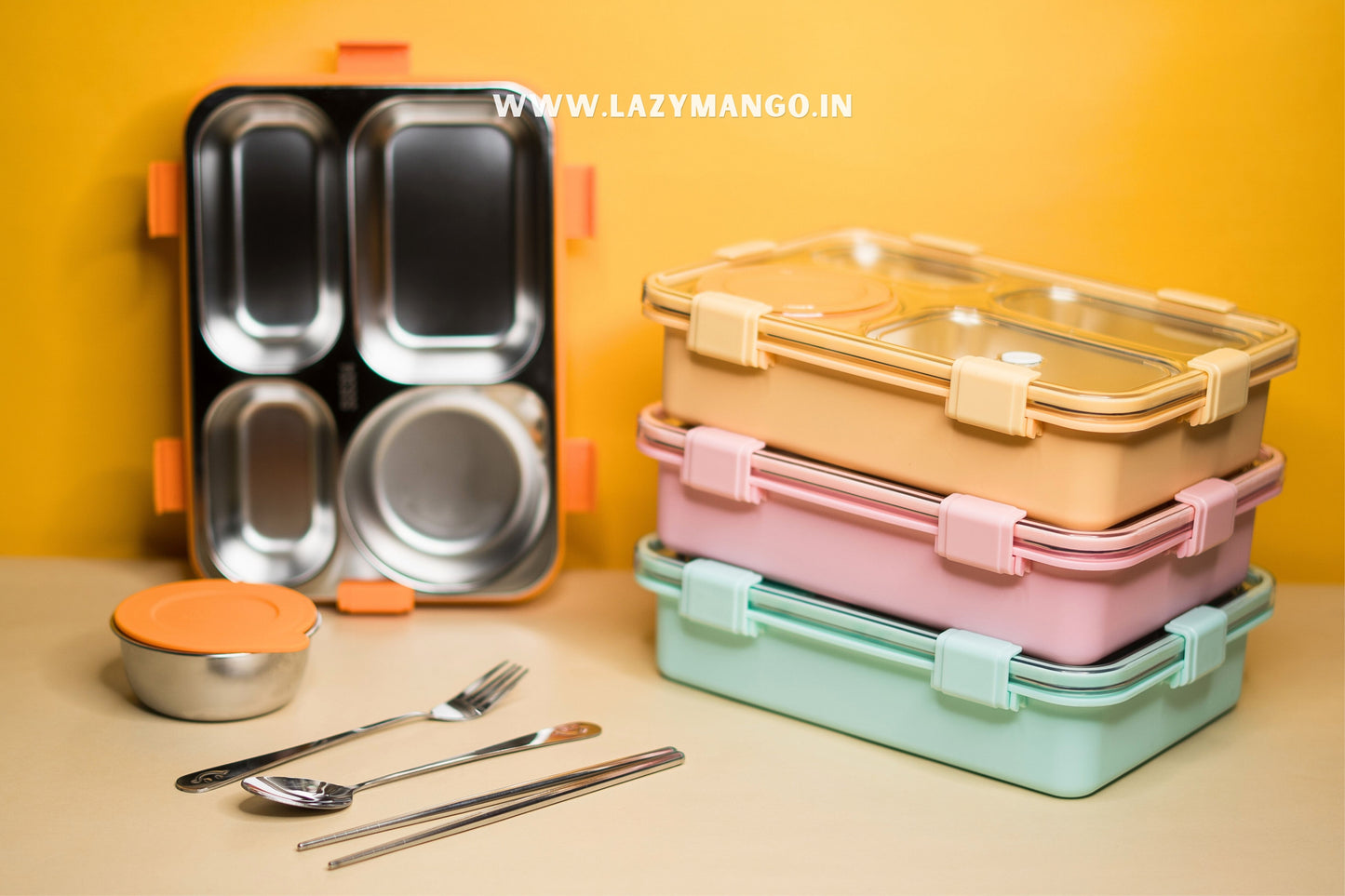 4 Compartment Mofu Tofu Lunch Box- 900ML